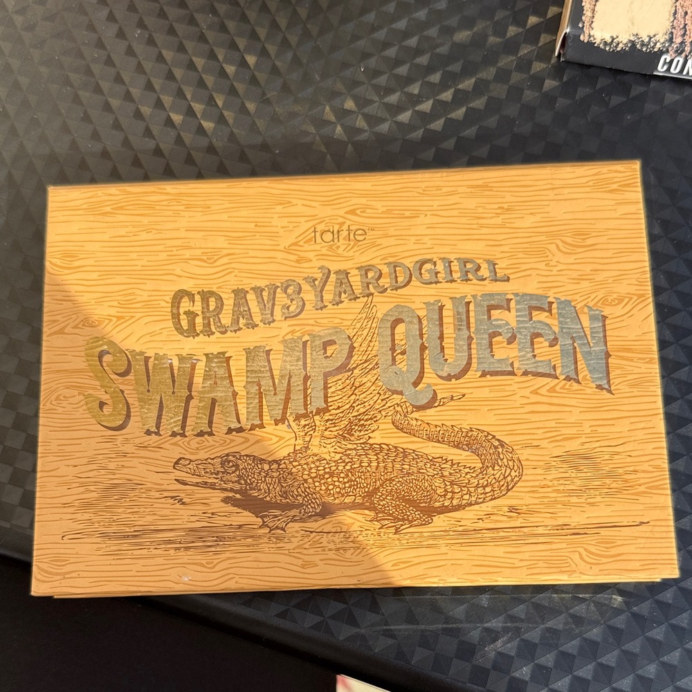 Tarte Grav3yardgirl Swamp Queen Palette